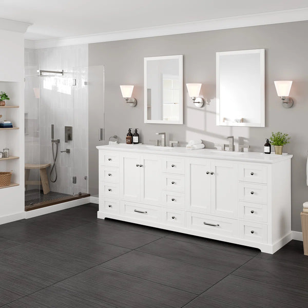 Lark Manor™ Euen 84