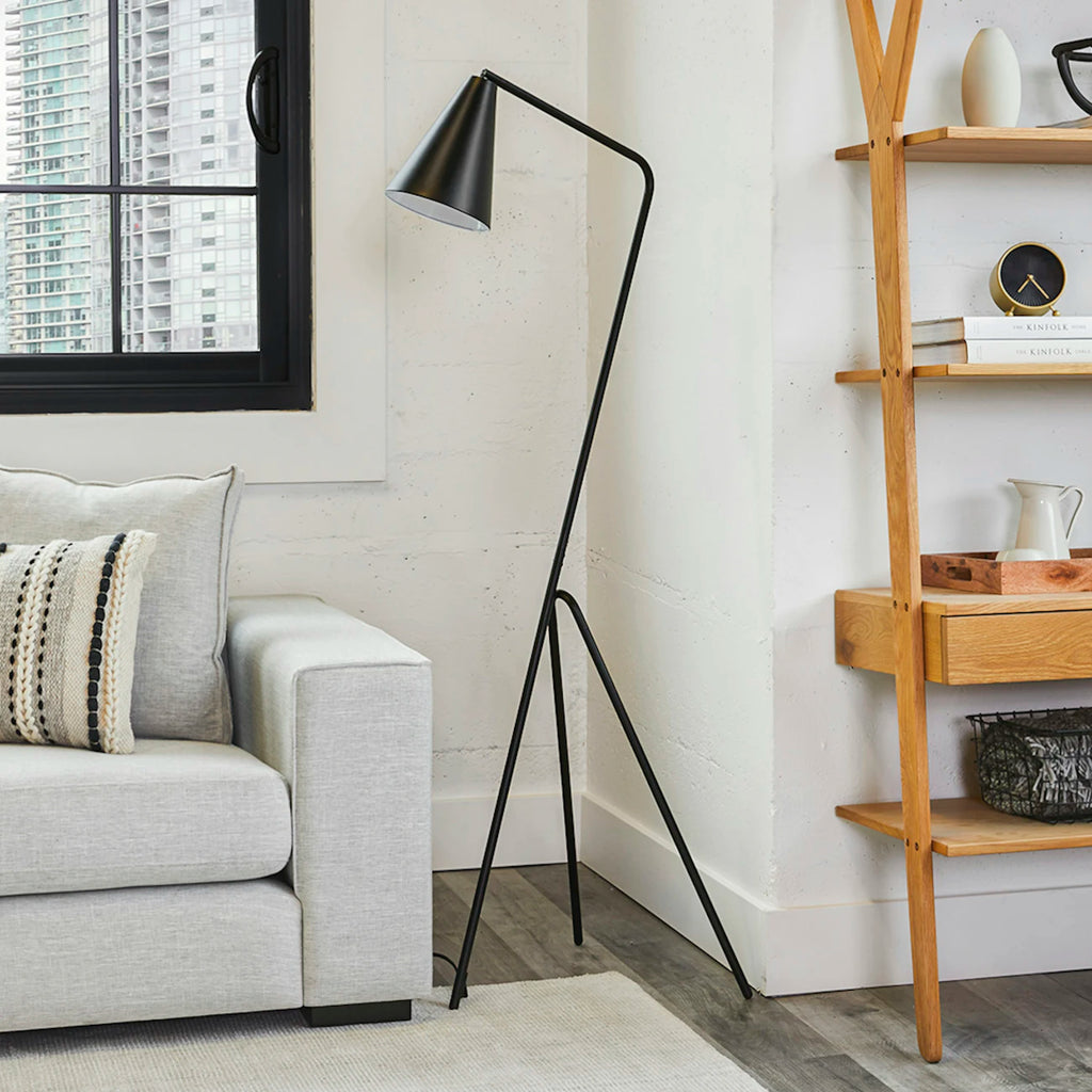 Gira Matte Black Floor Lamp