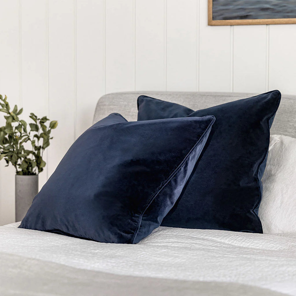 Luci Cascadia Blue Pillow Set