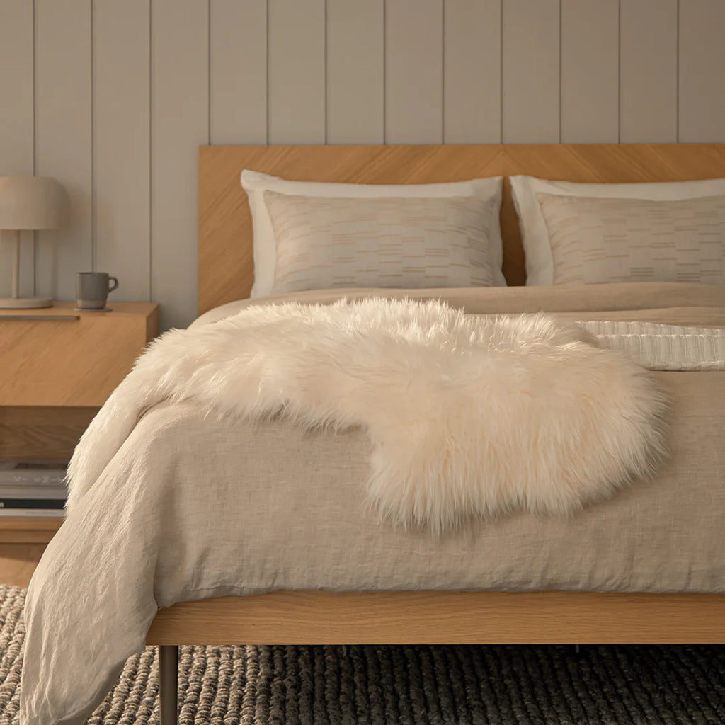 Lanna Ivory Sheepskin Throw 2 x 3