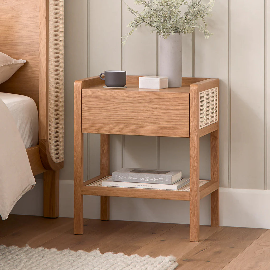 Oak 1-Drawer Nightstand