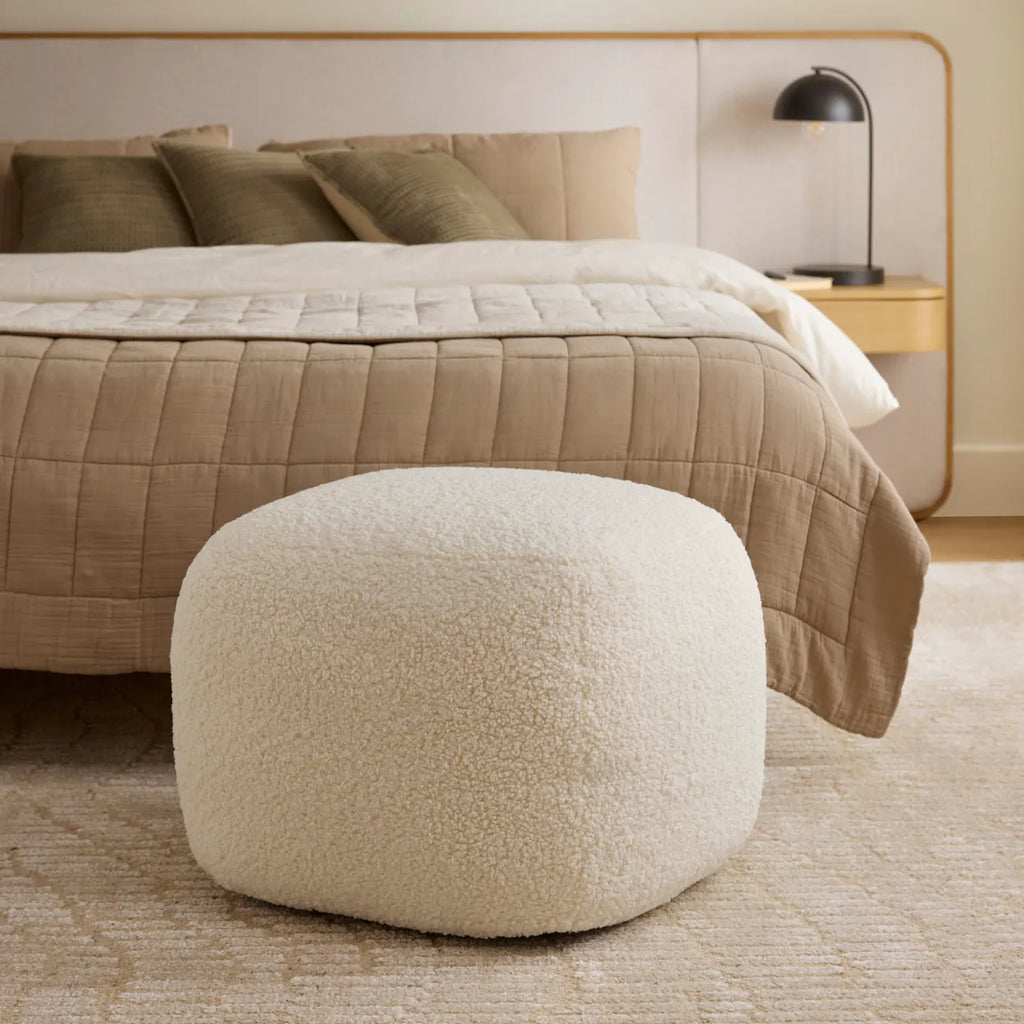 Peta 25" Pouf - Short Shearling White