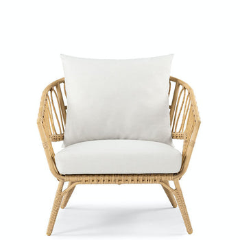 Outdoor Lily White Lounge Chair